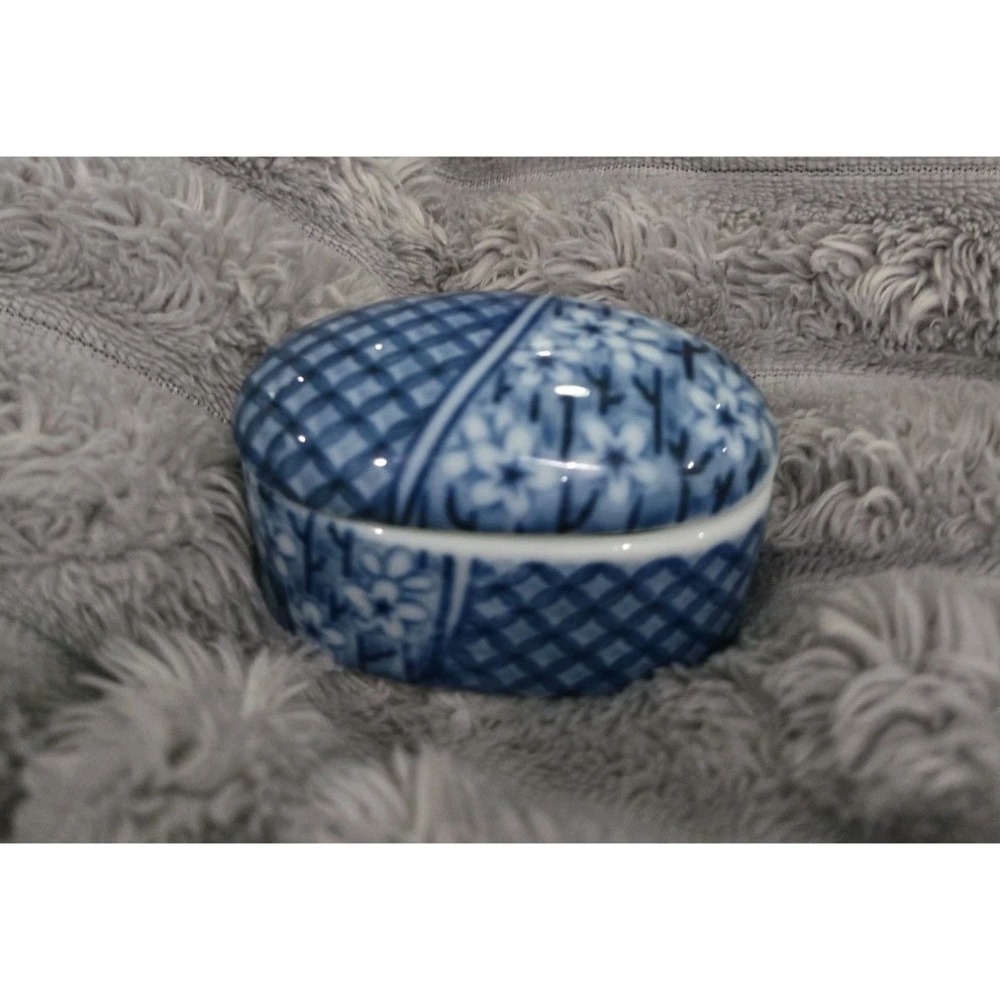Nancy Lopez 1979 Ceramic Trinket Jewelry Box Blue White Mosaic Pottery